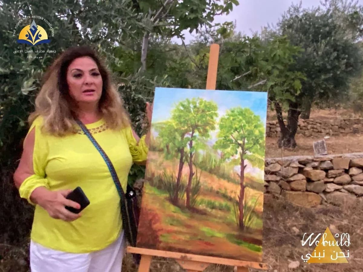 اللقاء التشكيلي الاول